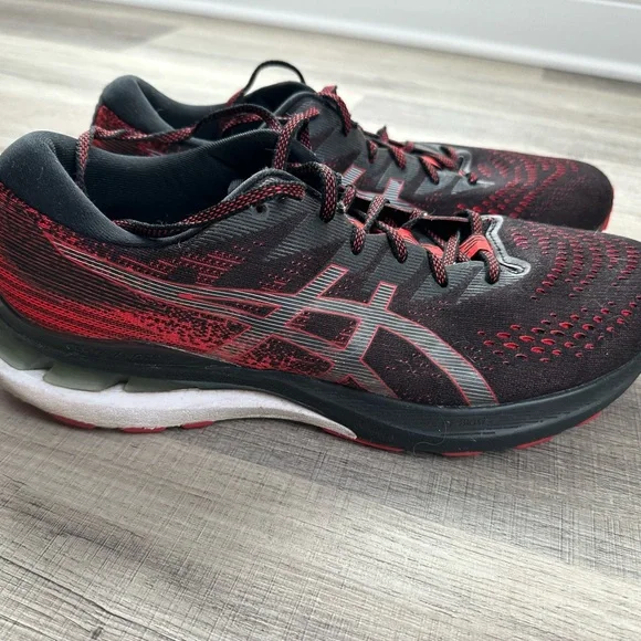 ASICS Men's Black and Red Athletic Shoes - Picture 1 of 5